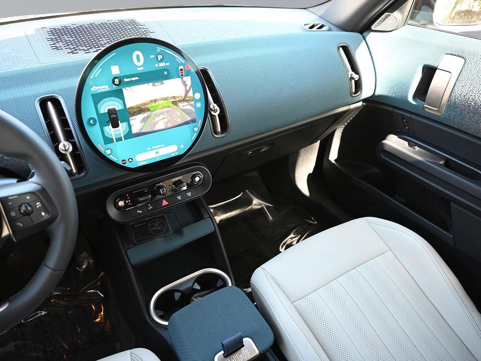 2025 MINI COUNTRYMAN