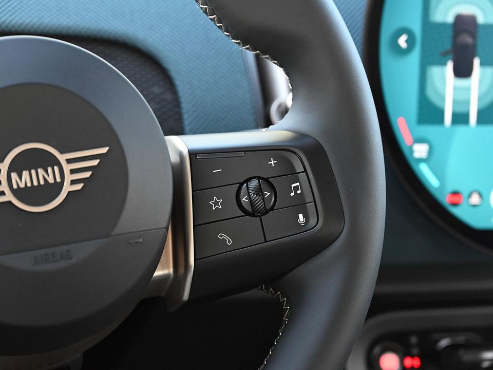 2025 MINI COUNTRYMAN