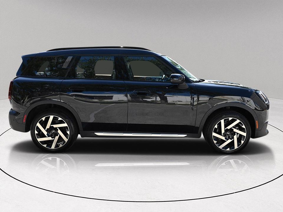 2025 MINI COUNTRYMAN