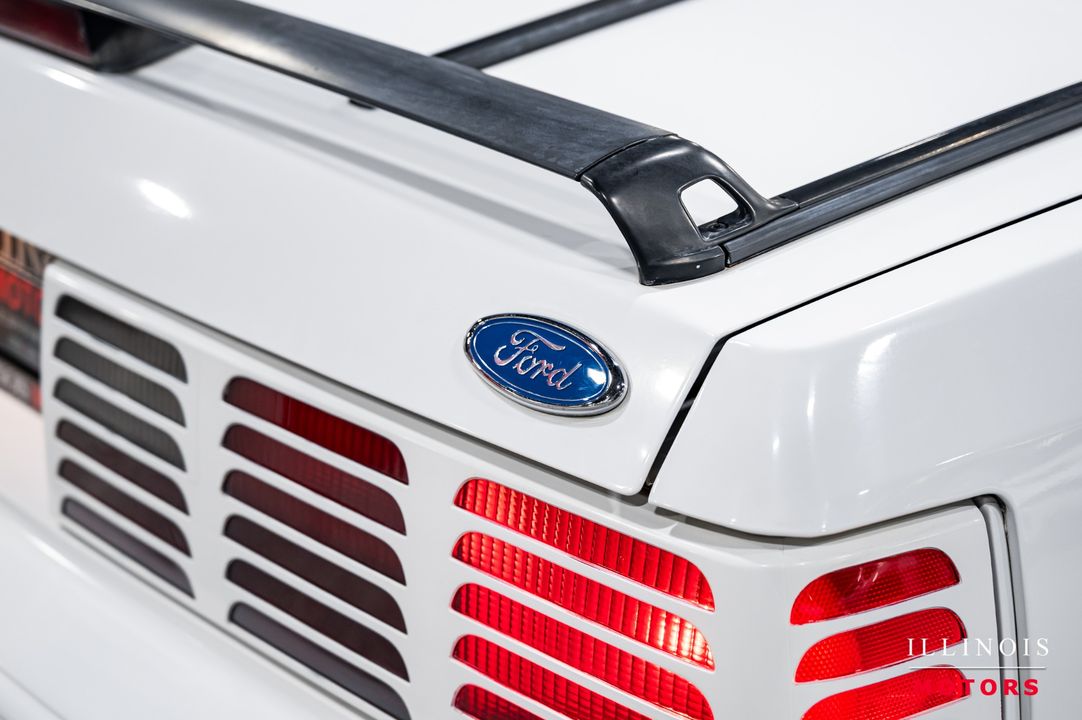 1990 Ford Mustang