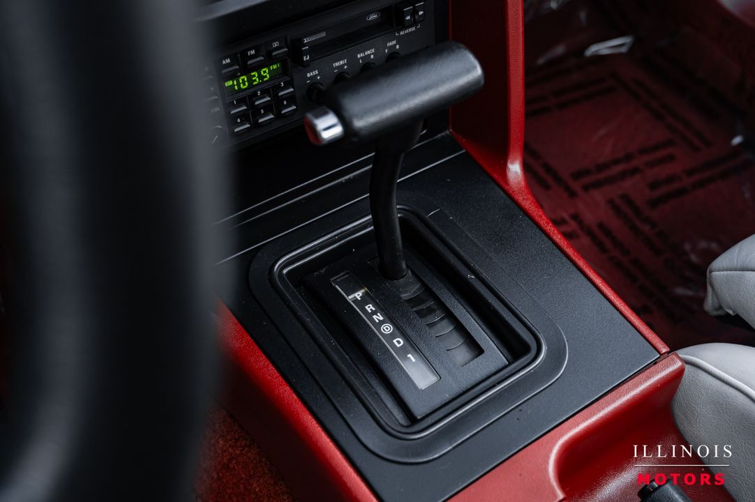 1990 Ford Mustang