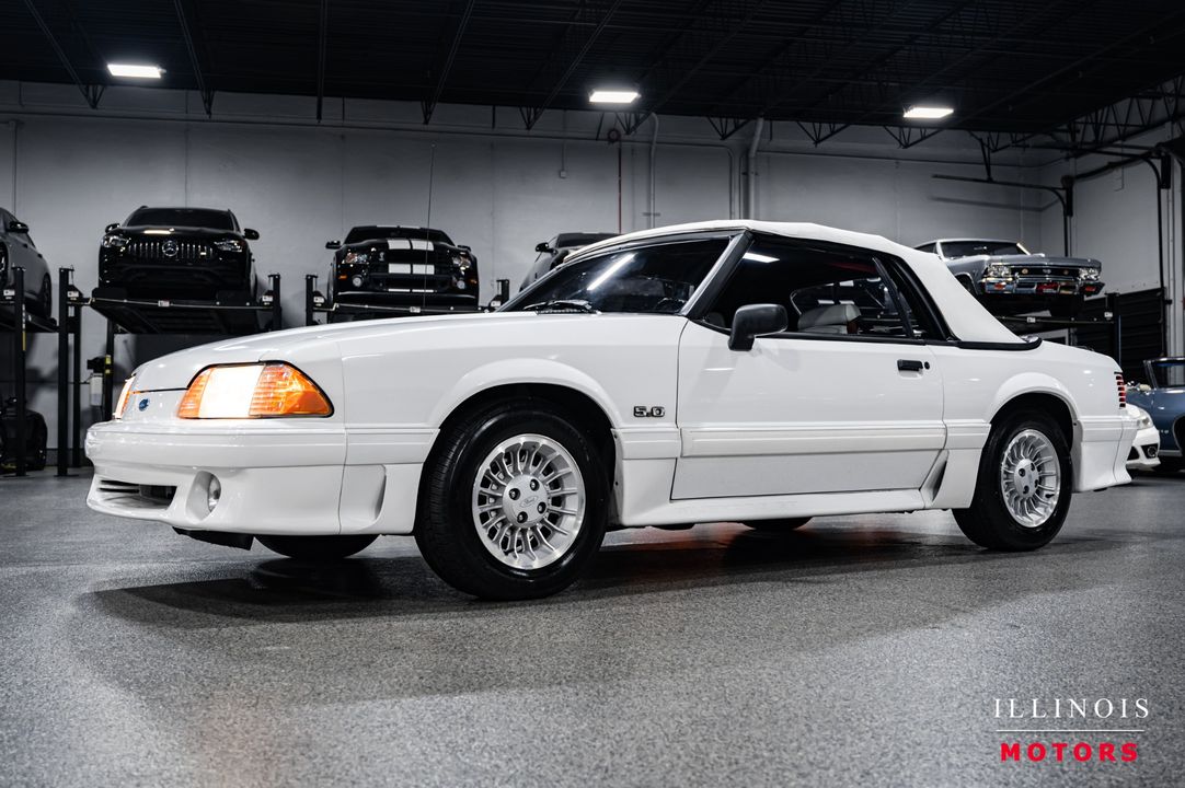 1990 Ford Mustang