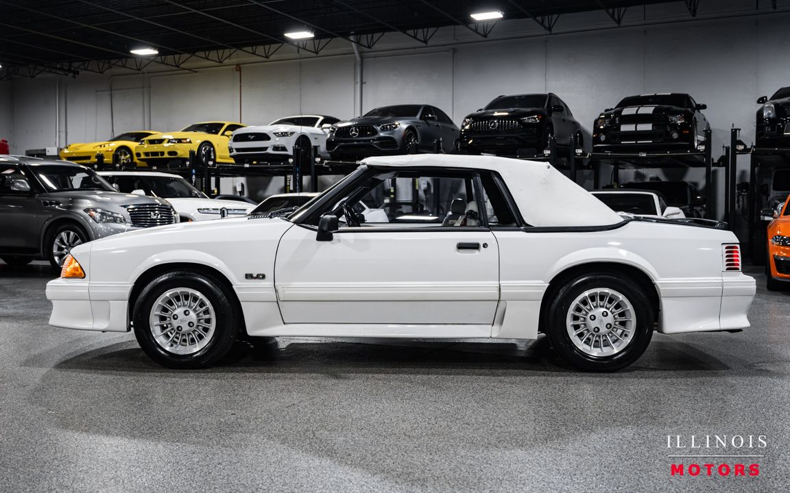1990 Ford Mustang