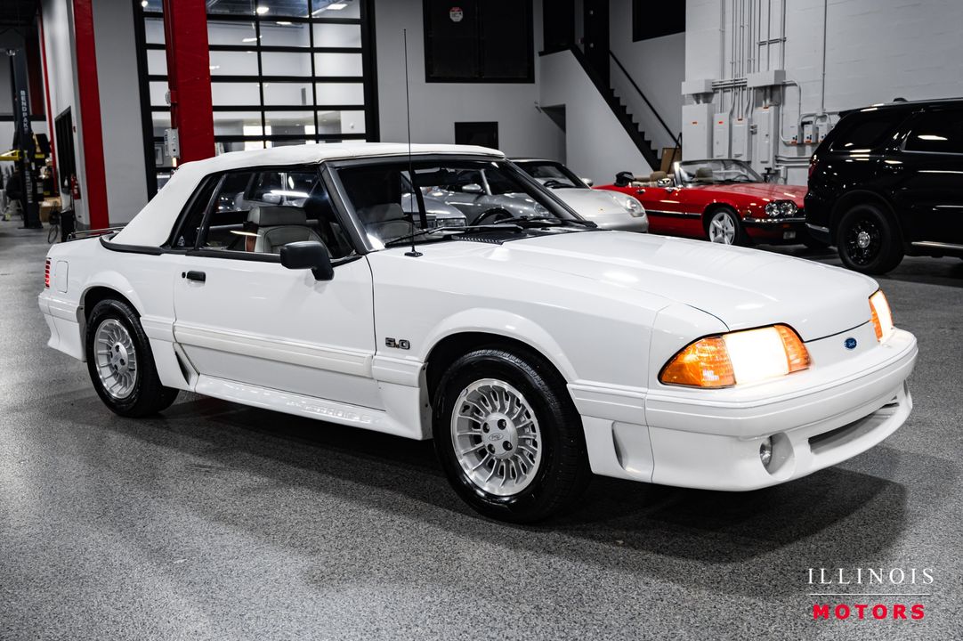 1990 Ford Mustang