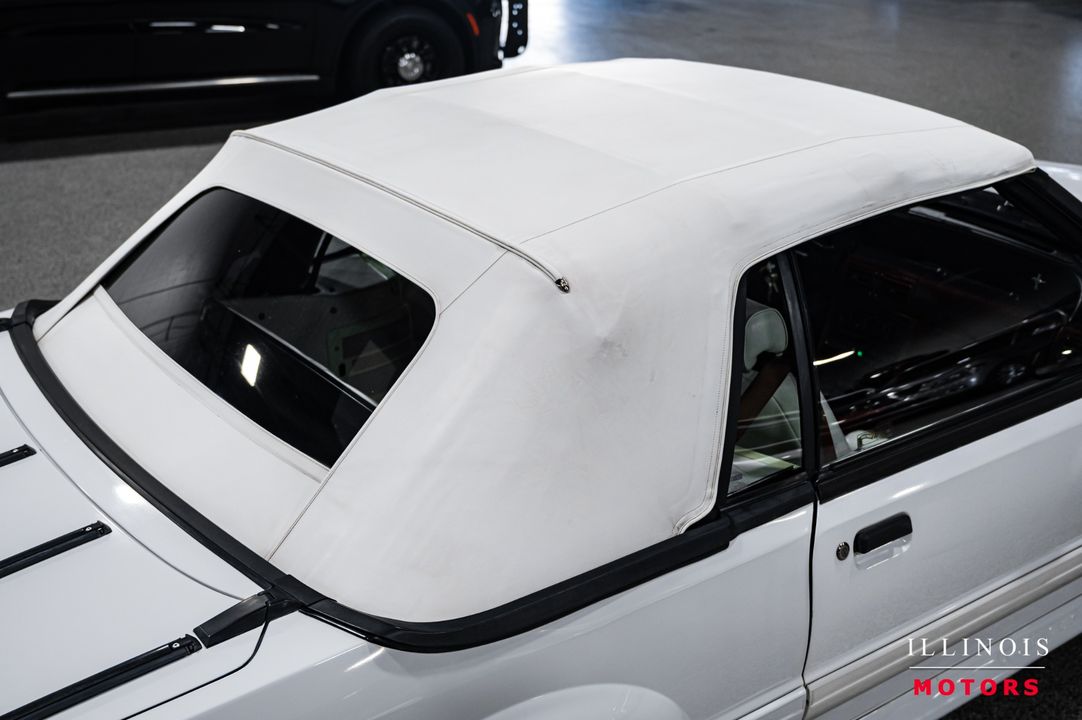 1990 Ford Mustang