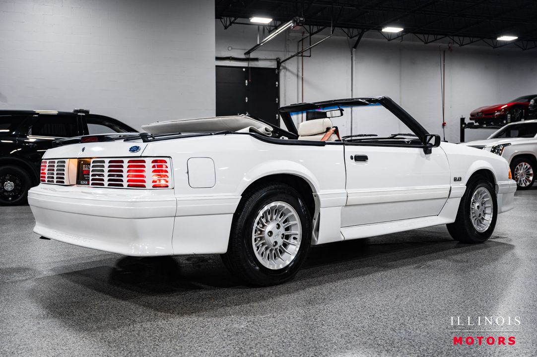 1990 Ford Mustang