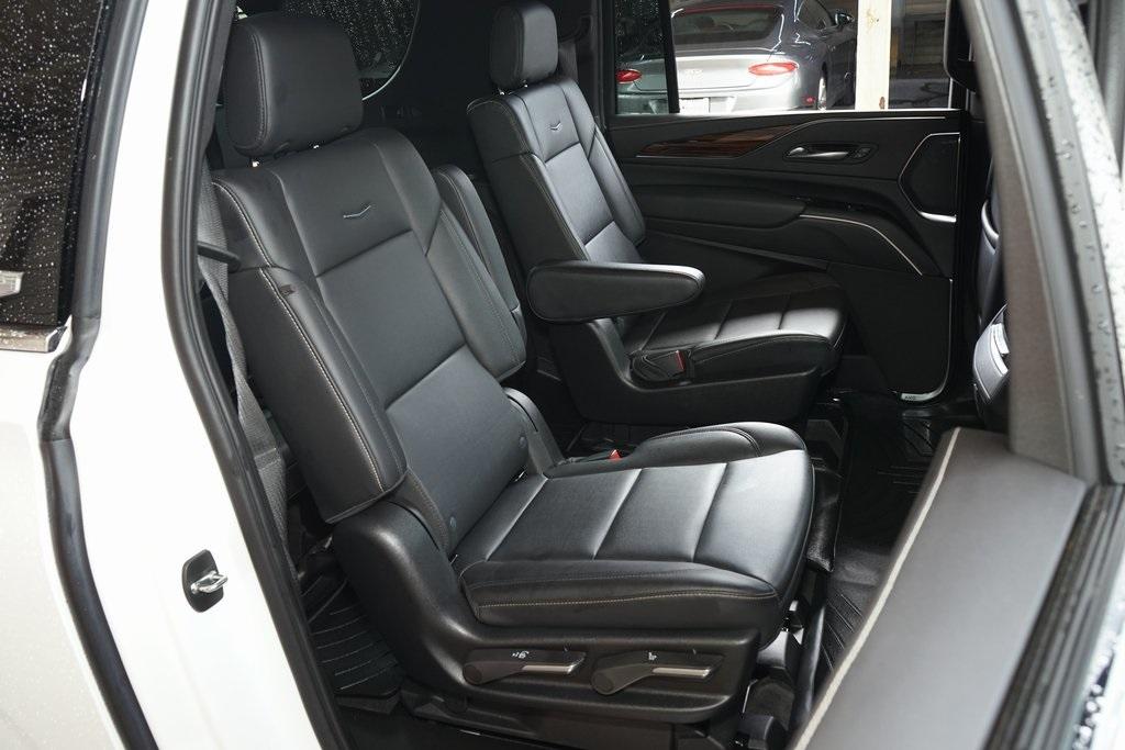 2023 Cadillac Escalade ESV