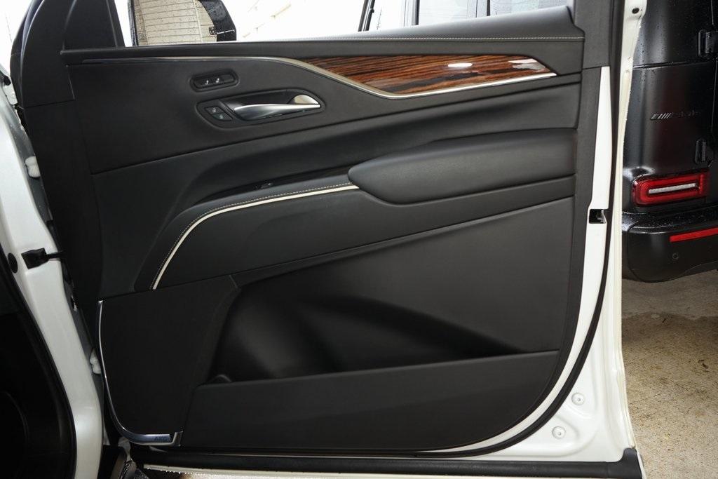 2023 Cadillac Escalade ESV