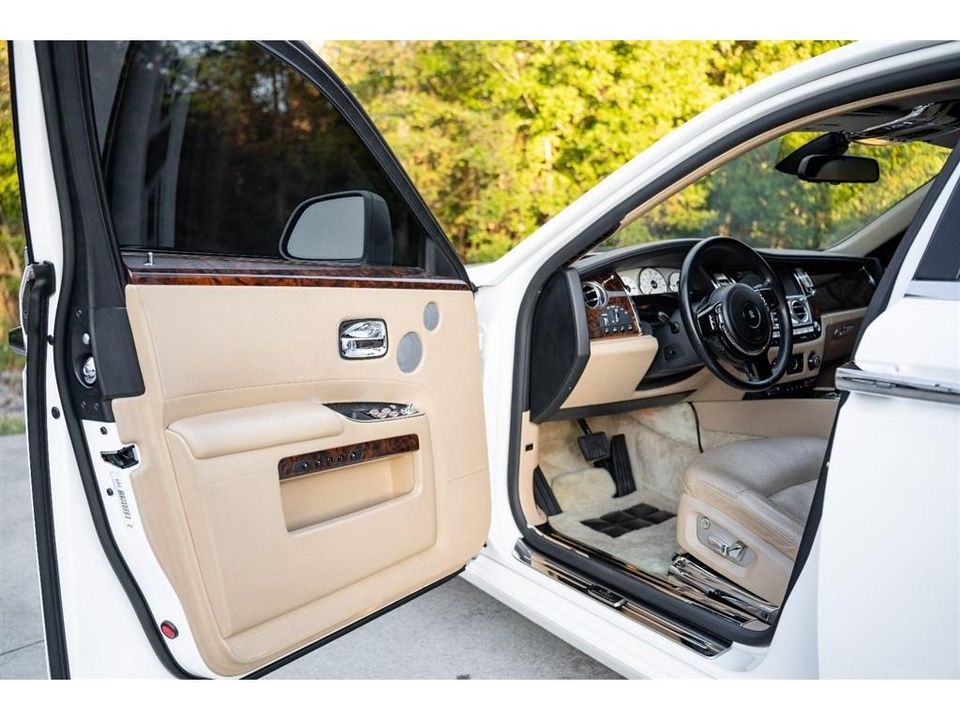 2012 Rolls-Royce Ghost