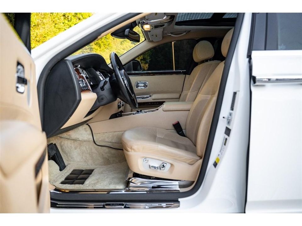 2012 Rolls-Royce Ghost