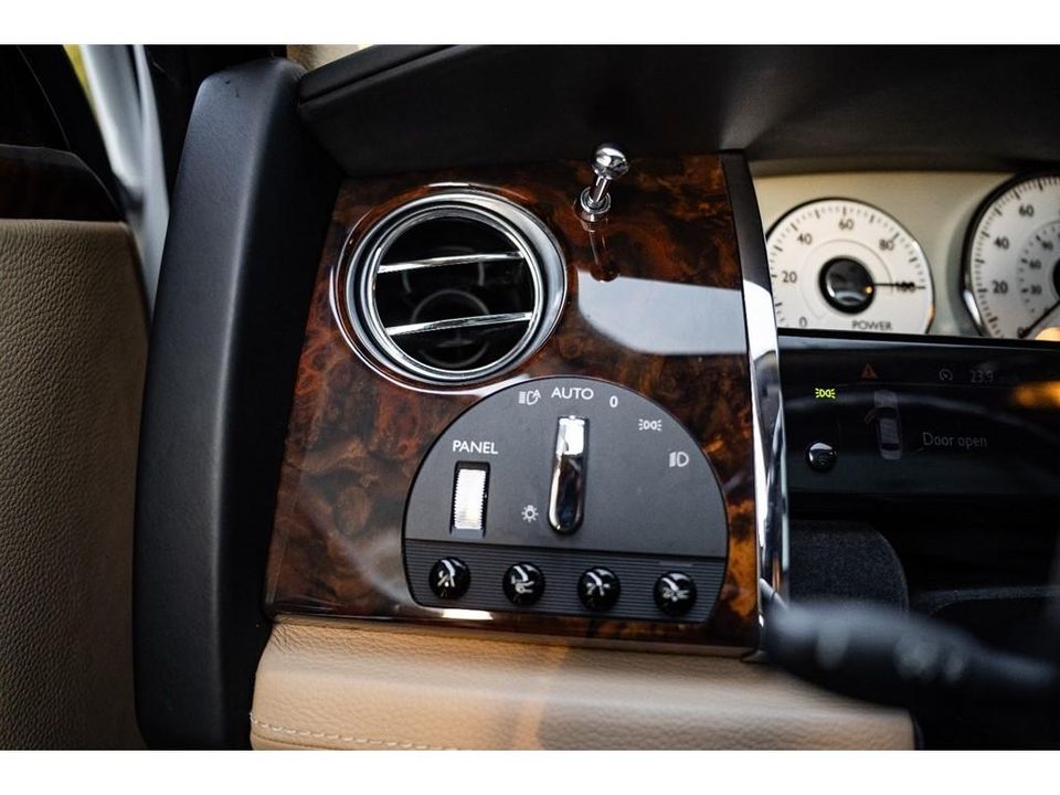 2012 Rolls-Royce Ghost