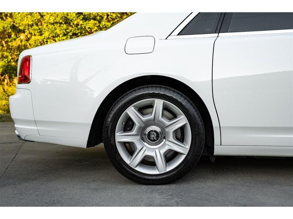 2012 Rolls-Royce Ghost