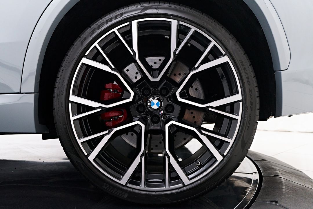 2025 BMW X5 M