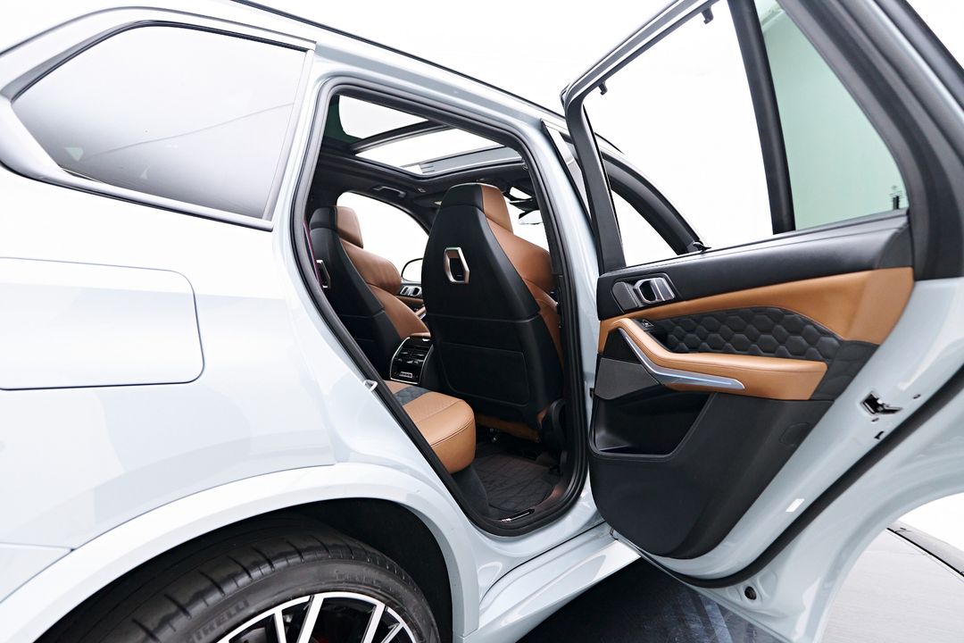 2025 BMW X5 M