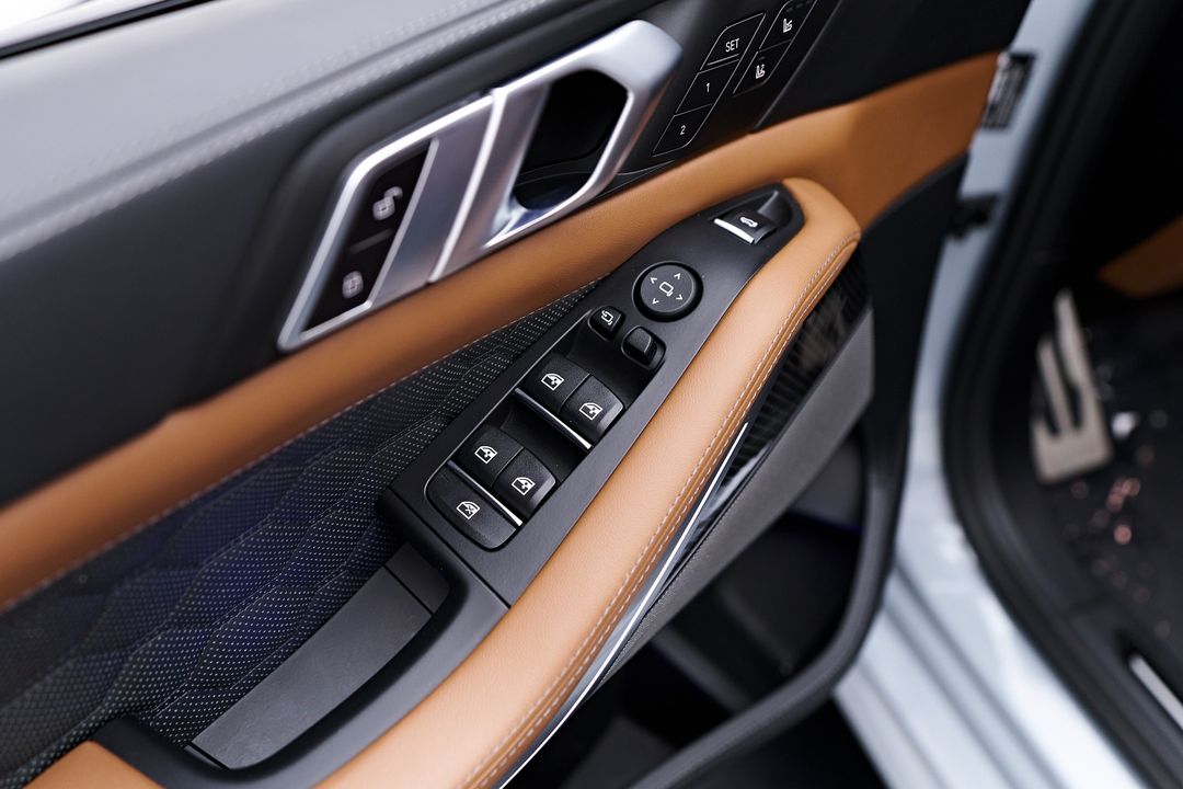 2025 BMW X5 M