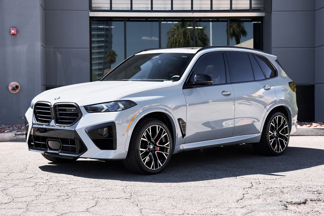 2025 BMW X5 M
