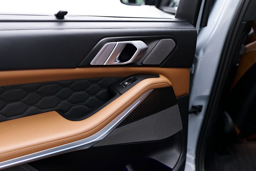 2025 BMW X5 M