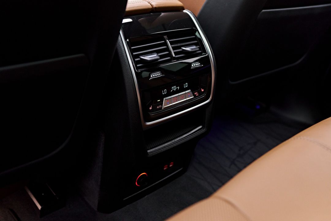 2025 BMW X5 M