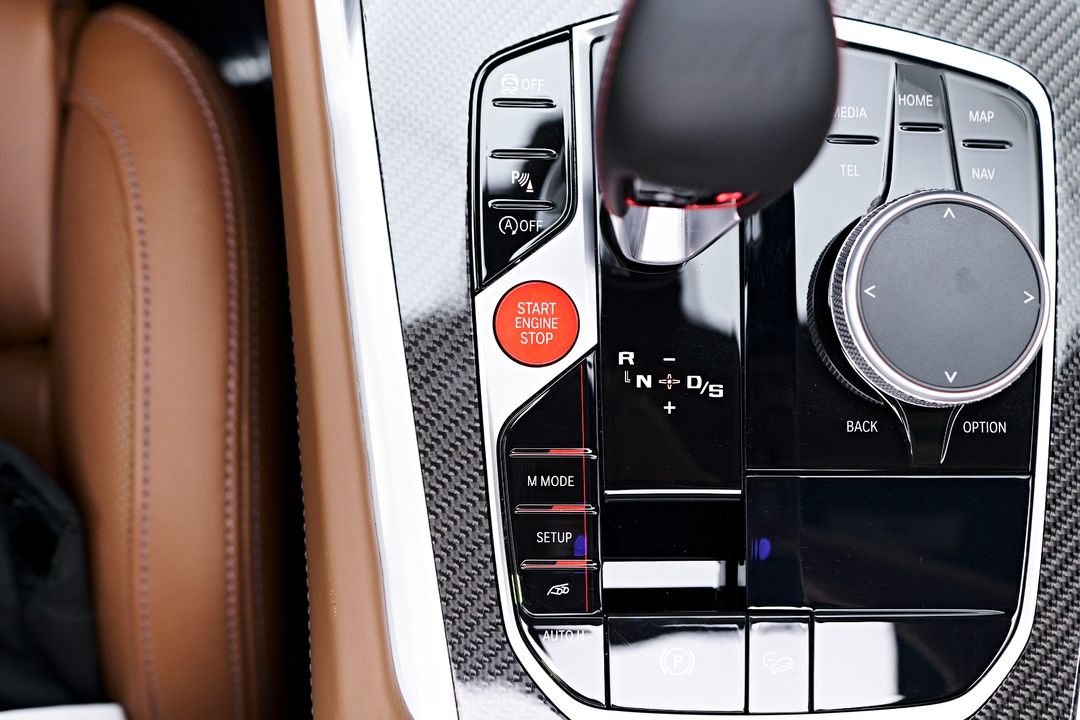 2025 BMW X5 M