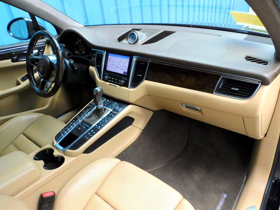 2017 Porsche Macan