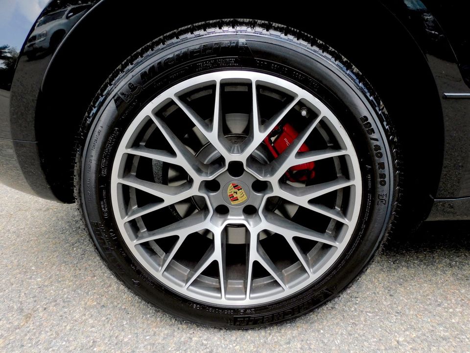 2017 Porsche Macan
