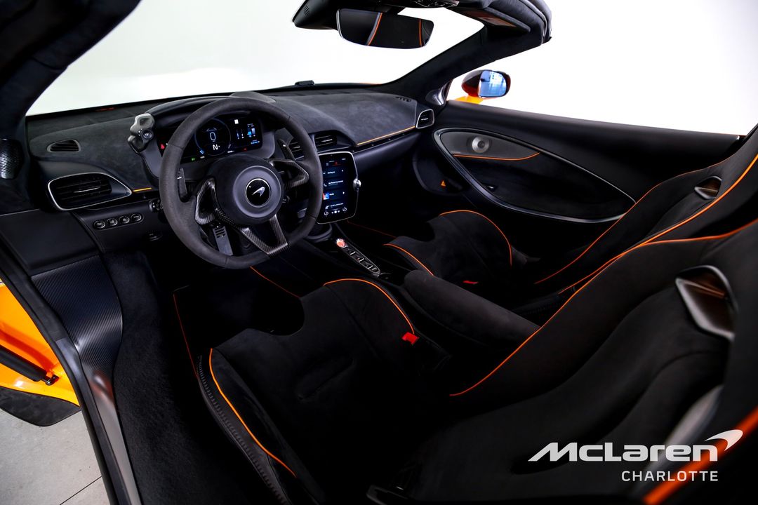 2025 McLaren Artura Spider