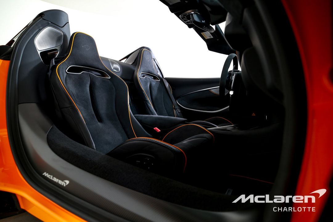 2025 McLaren Artura Spider