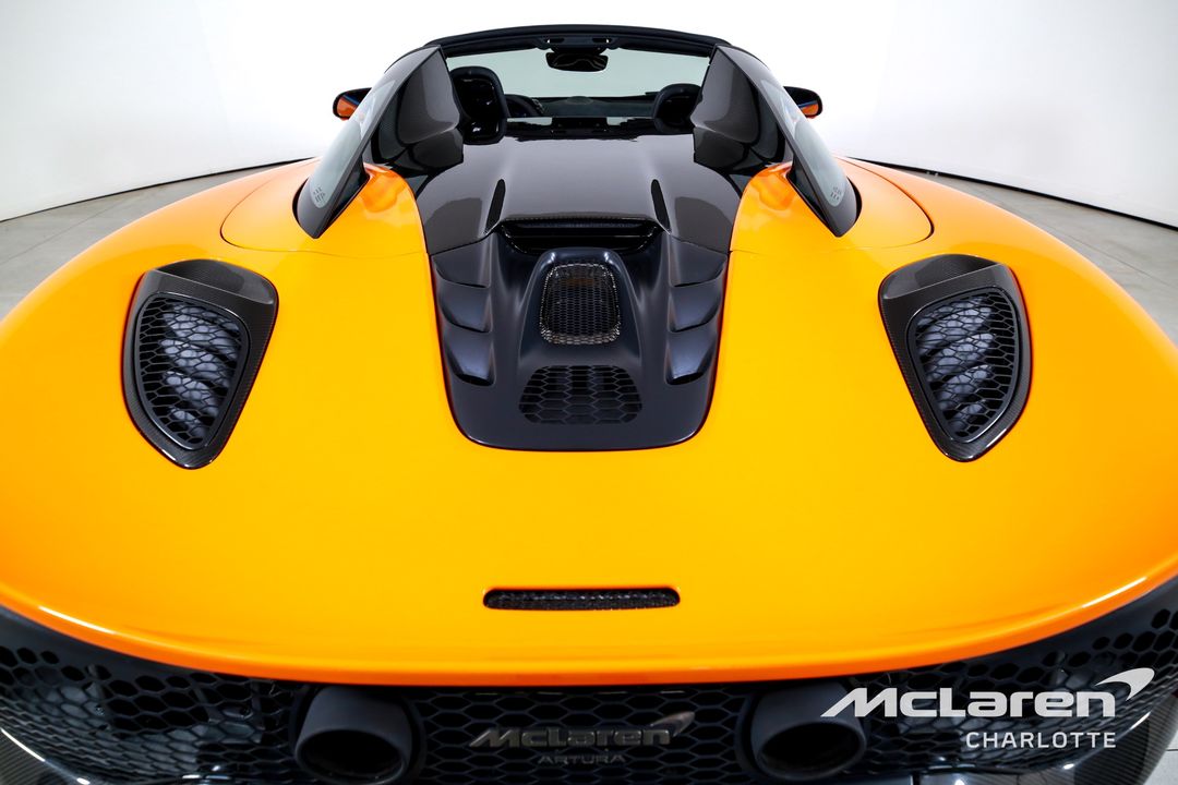 2025 McLaren Artura Spider