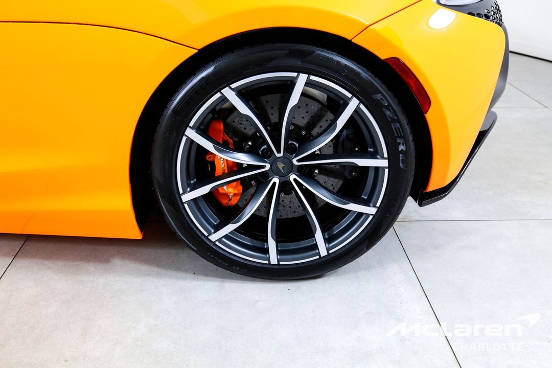 2025 McLaren Artura Spider