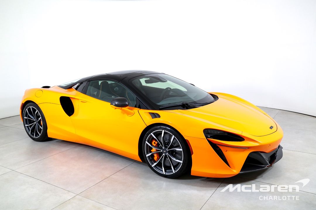 2025 McLaren Artura Spider
