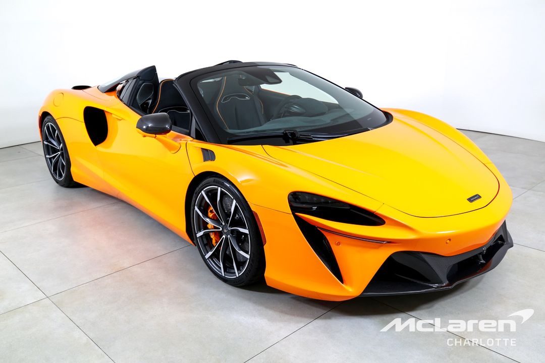 2025 McLaren Artura Spider