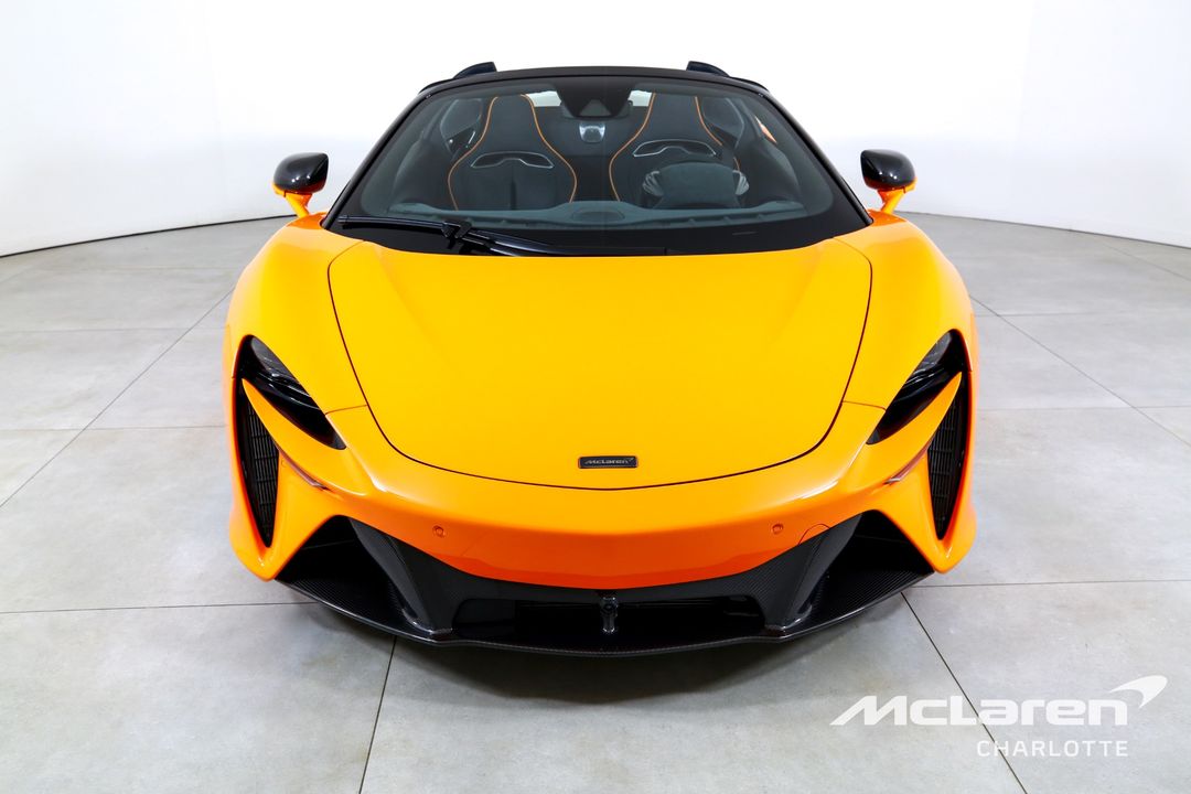 2025 McLaren Artura Spider