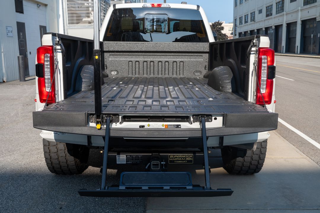 2025 Ford F-550 Elevation Off Grid Black Edition