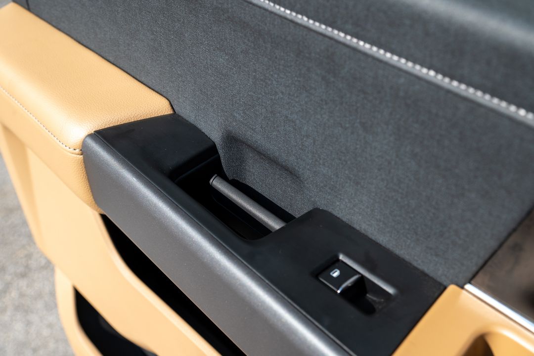 2025 Ford F-550 Elevation Off Grid Black Edition
