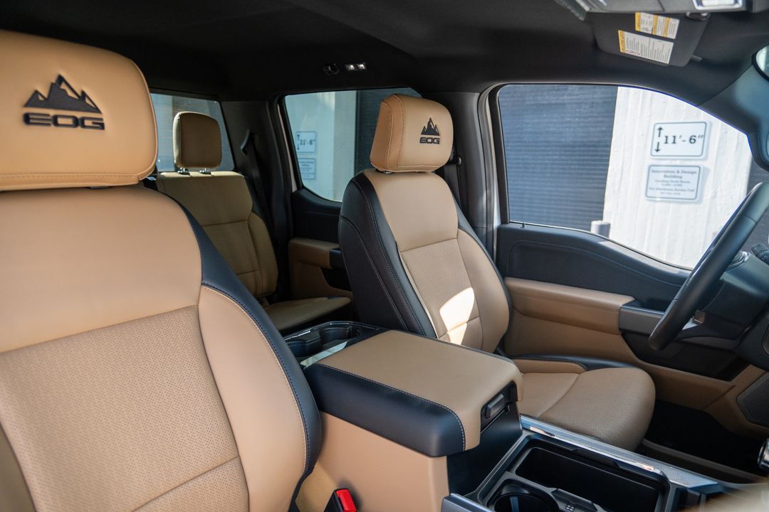 2025 Ford F-550 Elevation Off Grid Black Edition