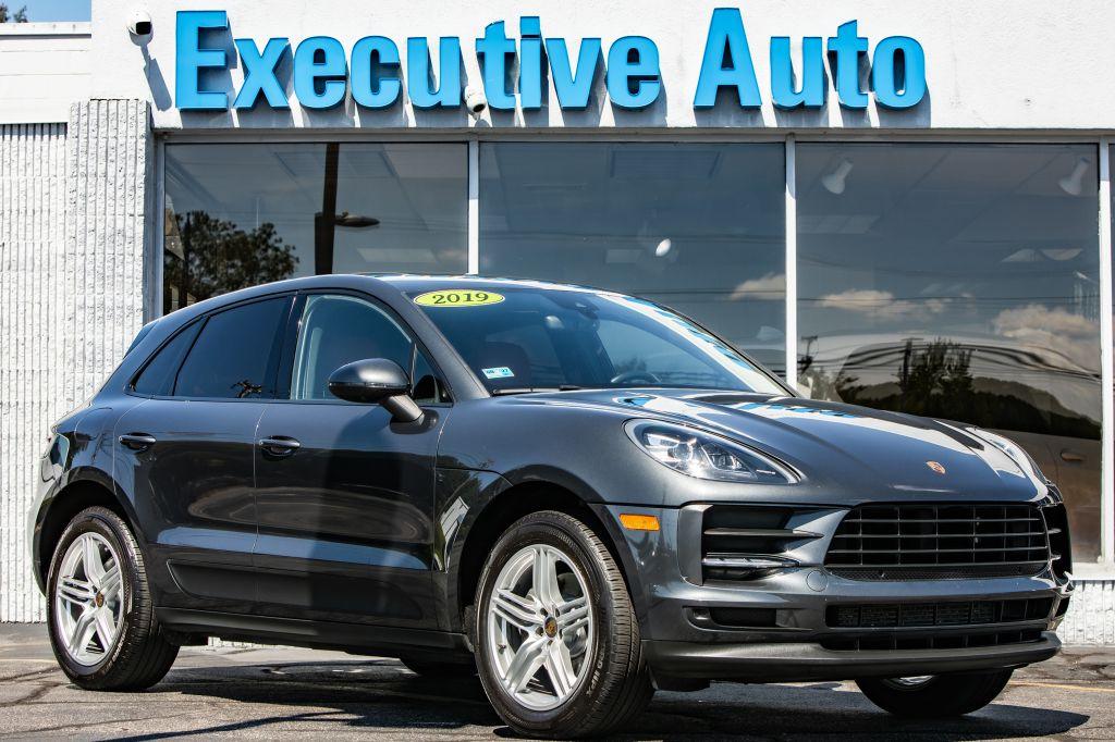 2019 PORSCHE MACAN