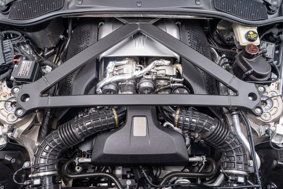 2021 Aston Martin DB11