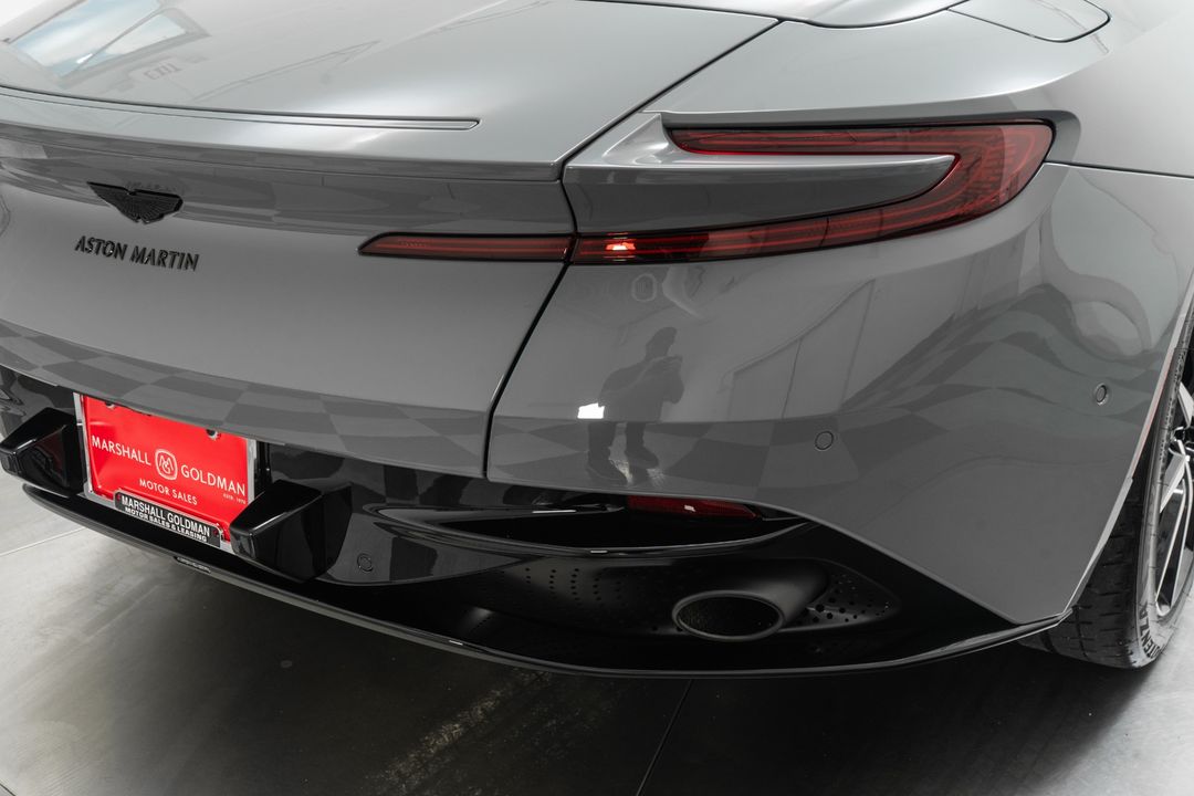 2021 Aston Martin DB11