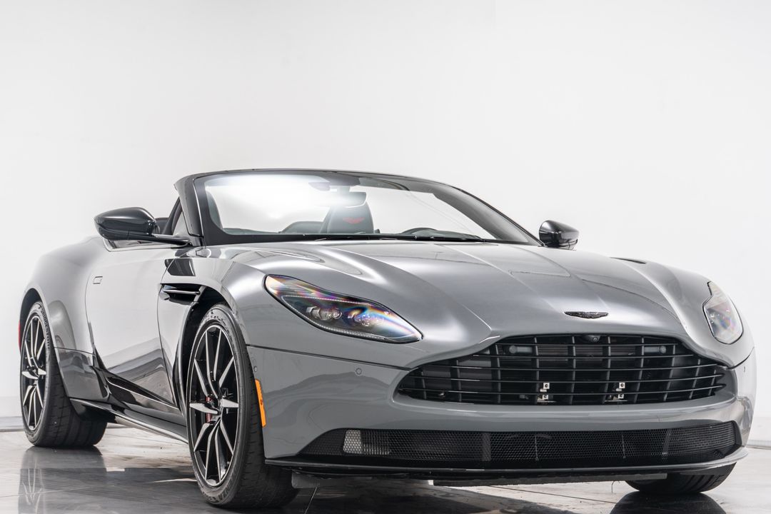 2021 Aston Martin DB11