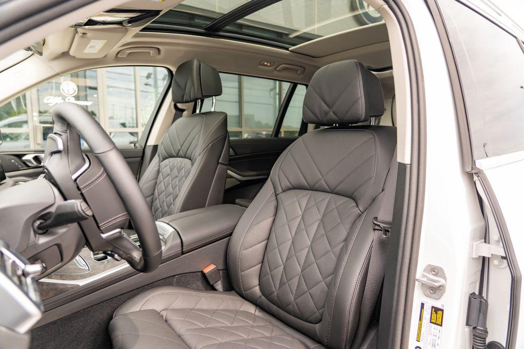 2024 BMW X7