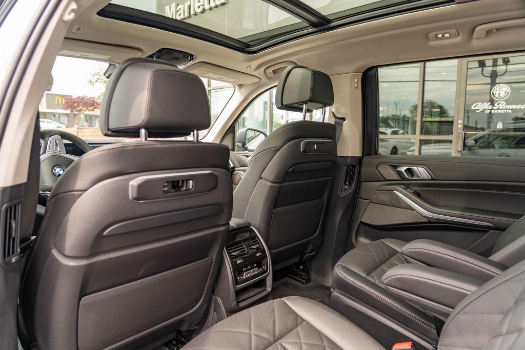2024 BMW X7