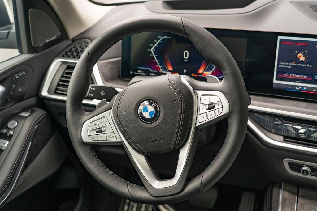 2024 BMW X7