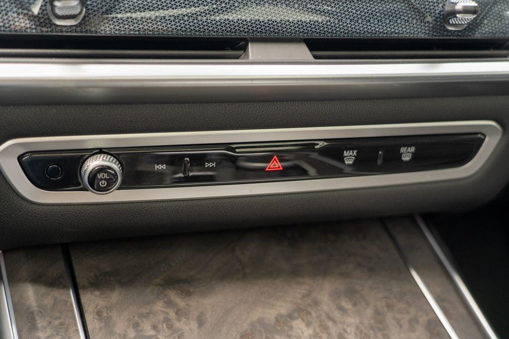 2024 BMW X7