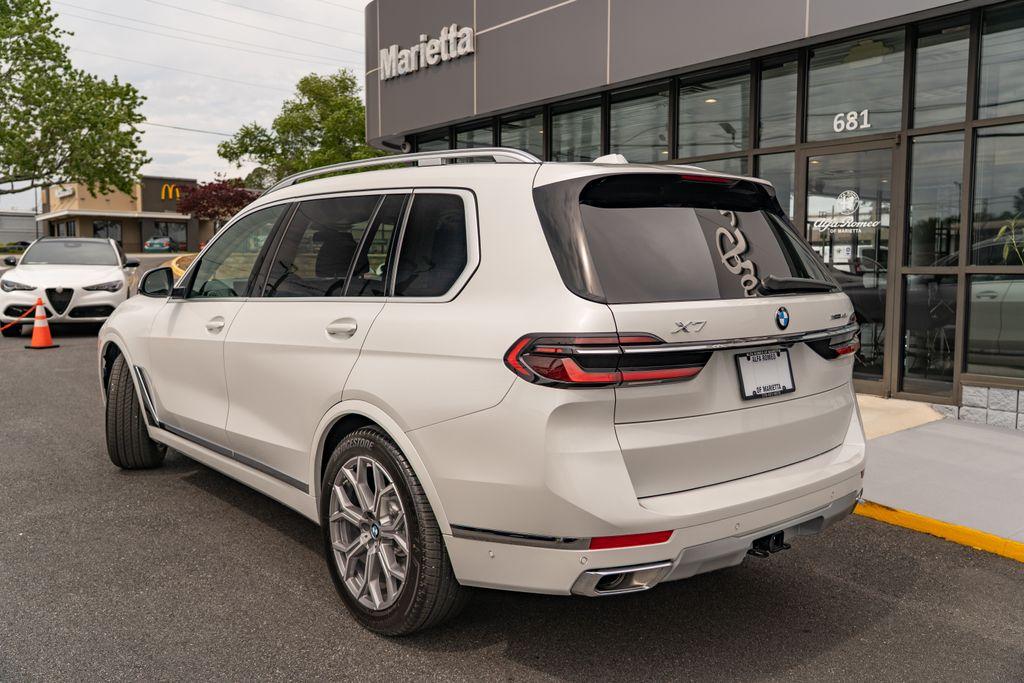 2024 BMW X7