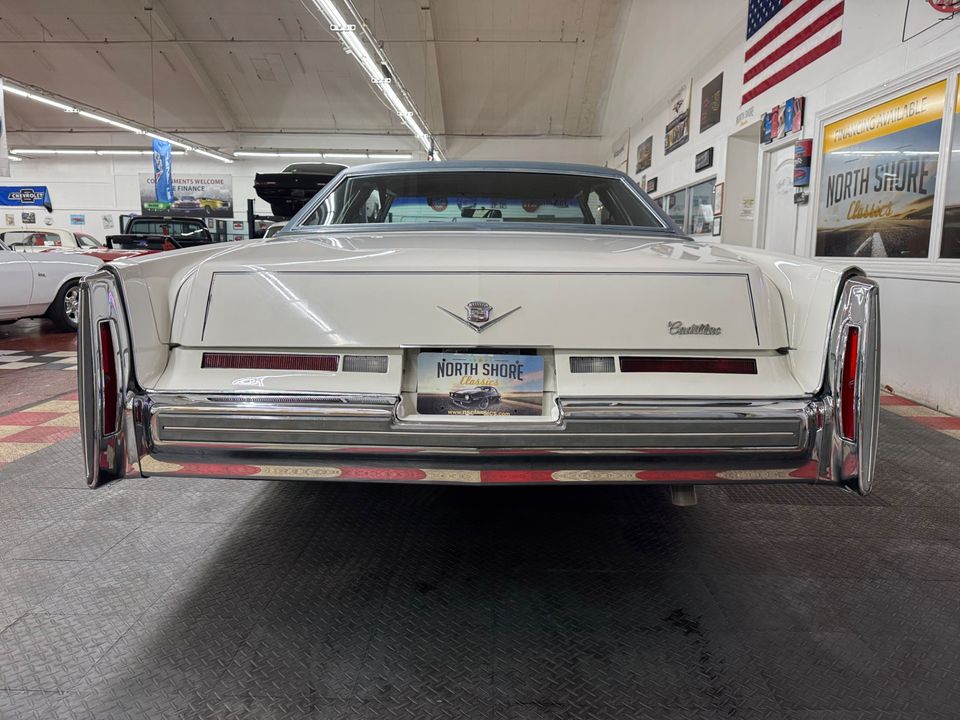 1975 Cadillac Coupe DeVille