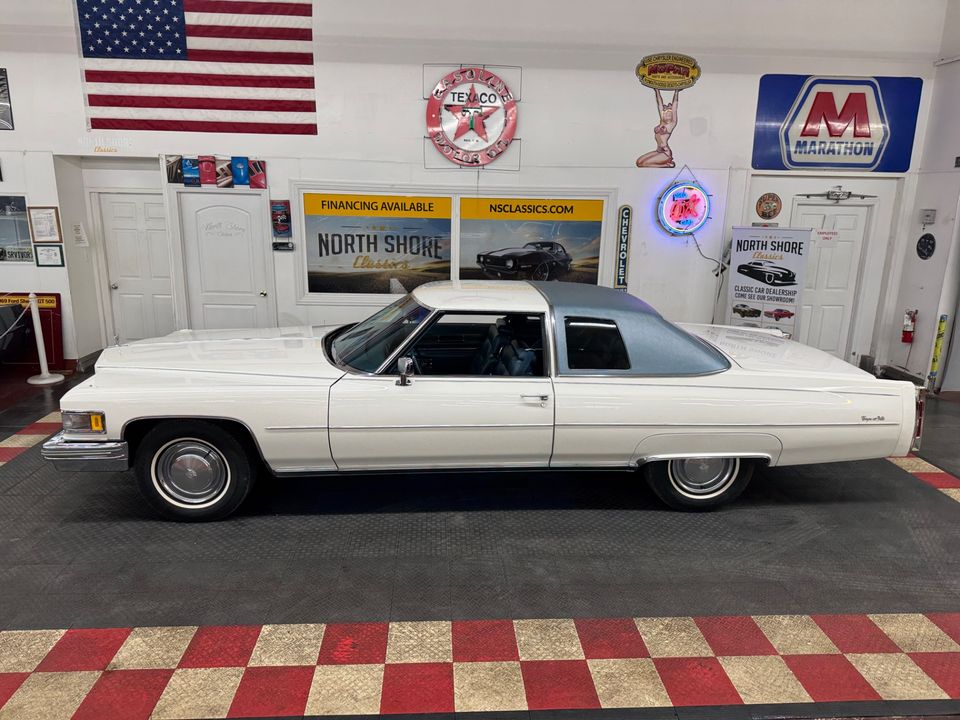 1975 Cadillac Coupe DeVille