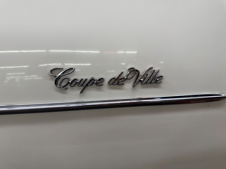 1975 Cadillac Coupe DeVille