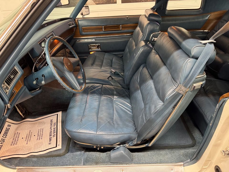 1975 Cadillac Coupe DeVille