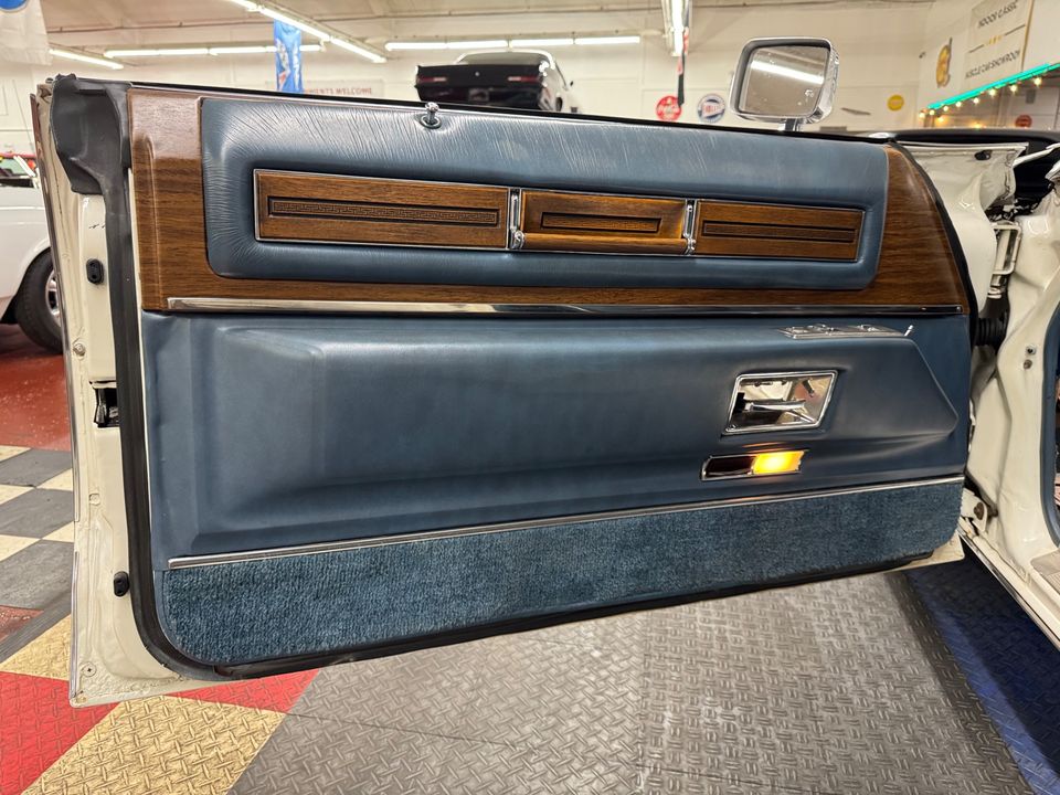 1975 Cadillac Coupe DeVille