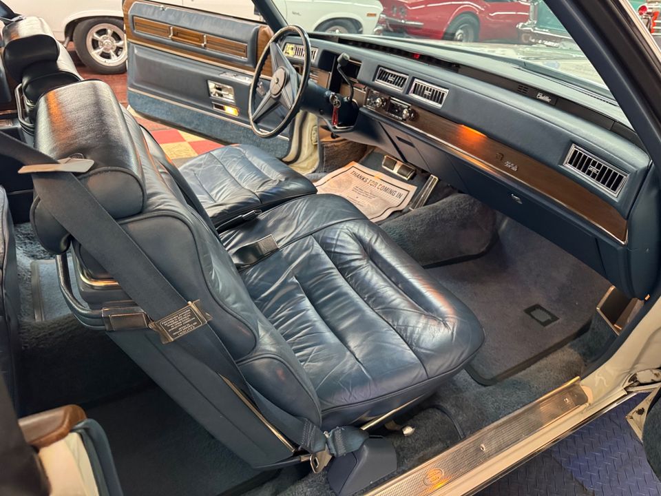 1975 Cadillac Coupe DeVille